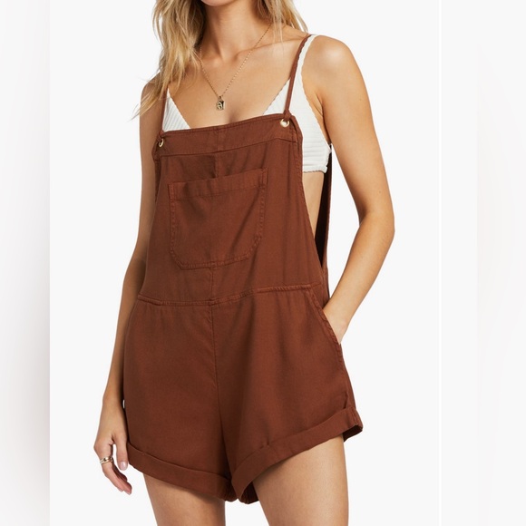 Billabong Pants - Billabong Wild Pursuit Shorts Romper NWT Size small brown